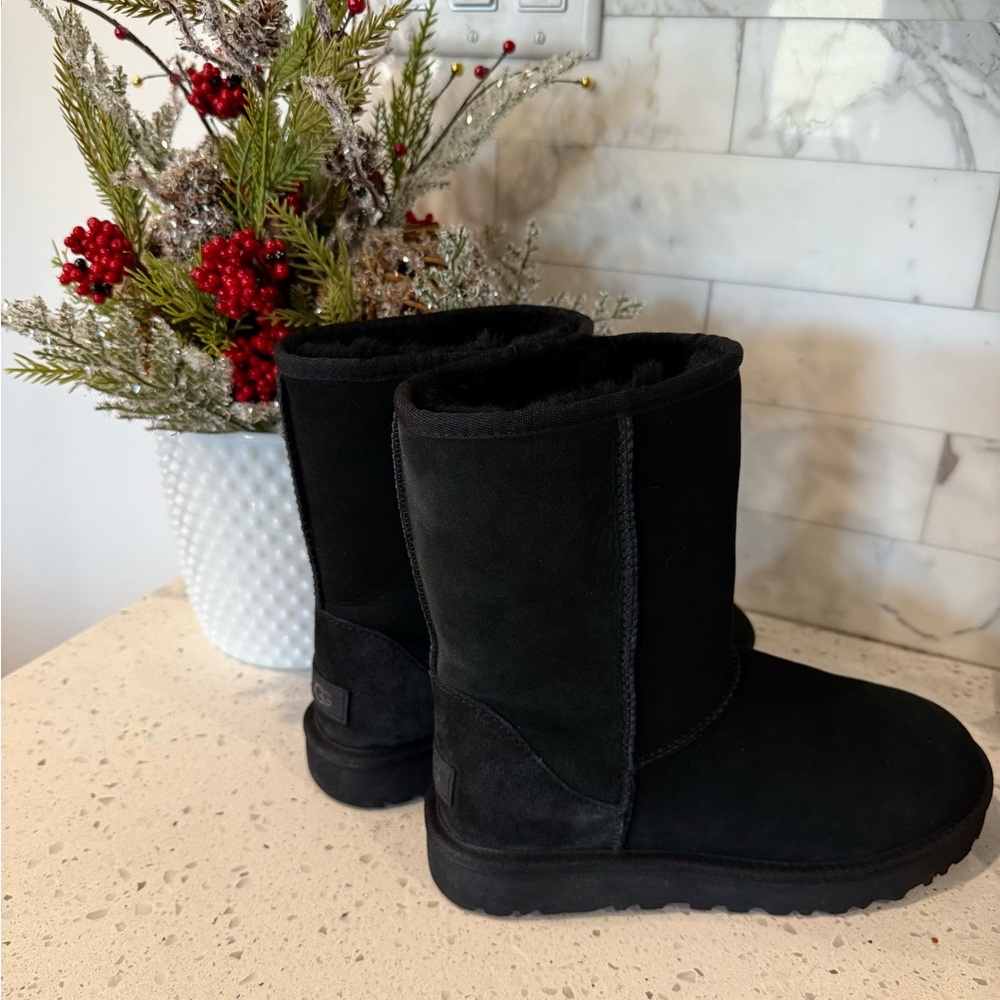 UGG Classic Black Suede Boots women’s size 8 NWOT